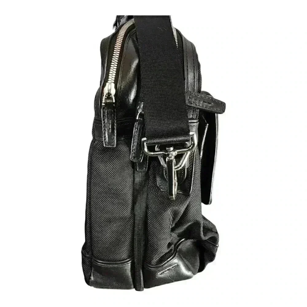 Tumi Bedford T-Pass Carlton Briefcase Black Nylon Leather 29256D
